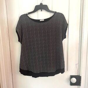 Spense Women’s Black and White Striped Women's Top Size Medium